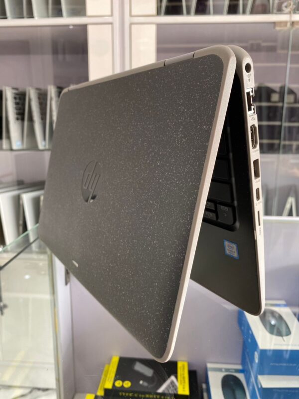 WhatsApp Image 2025-12-10 at 15.43.08 HP Probook 11 x360 G4 EE