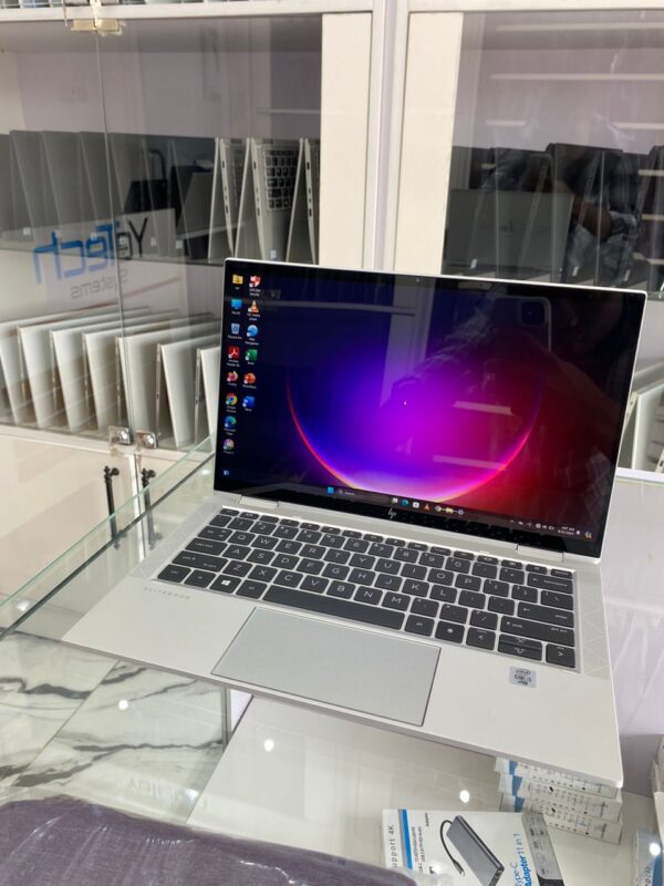 WhatsApp Image 2025-12-11 at 16.25.27 HP EliteBook x360 830 G8